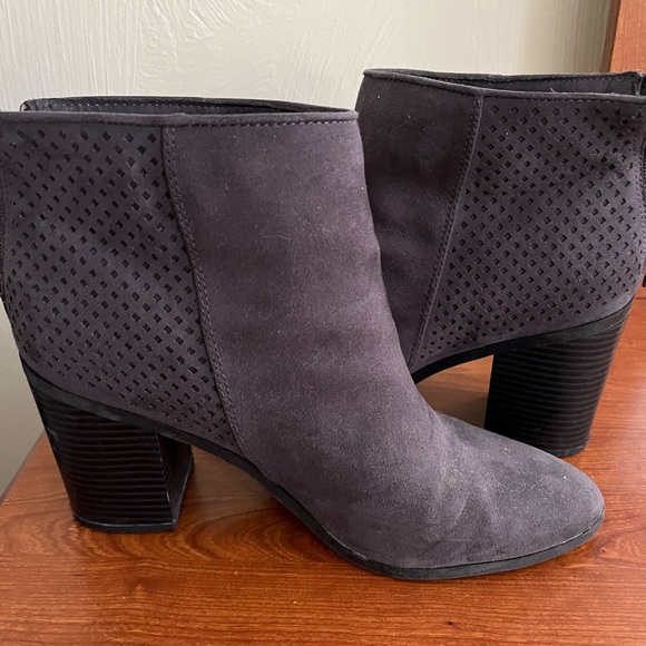 American Eagle Woman’s Boots - Picture 12 of 13